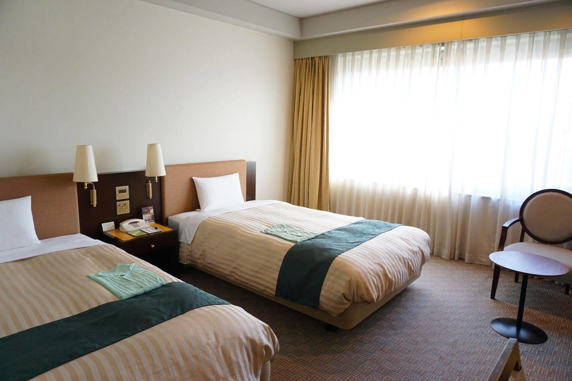 Kkr Hotel Hakata Fukuoka  Buitenkant foto